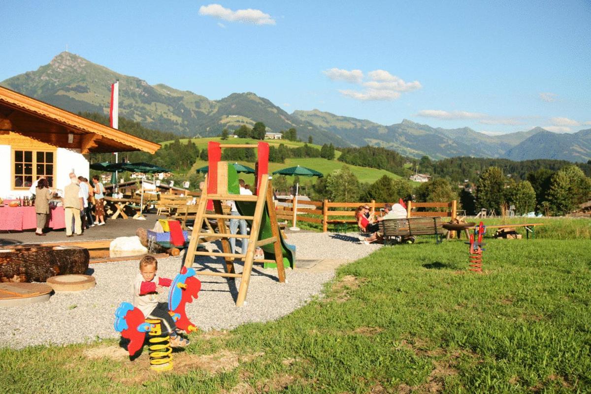 Hotel Hubertus Mit Erlebnislandgasthof Reitherwirt Kitzbühel Exterior foto